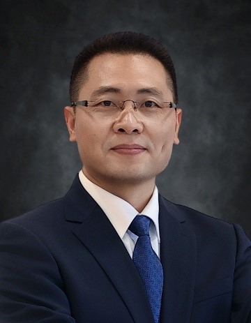 余总照片.jpg